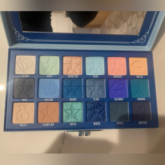 Blue blood eye shadow palette by Jeffree Starr - Picture 3 of 13